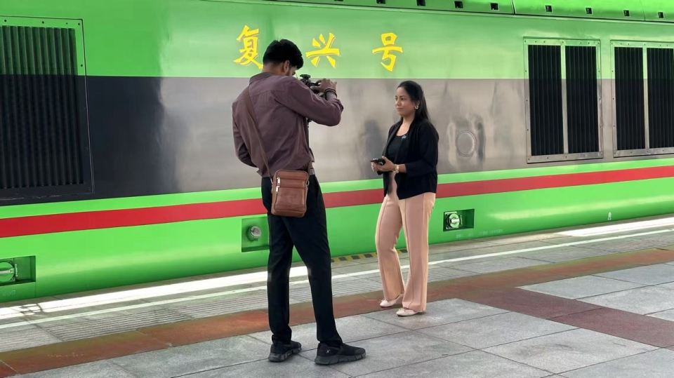 “中國在保護(hù)自然環(huán)境的同時實現(xiàn)了高度現(xiàn)代化！” ——多國記者眼中的現(xiàn)代西藏_fororder_圖片4